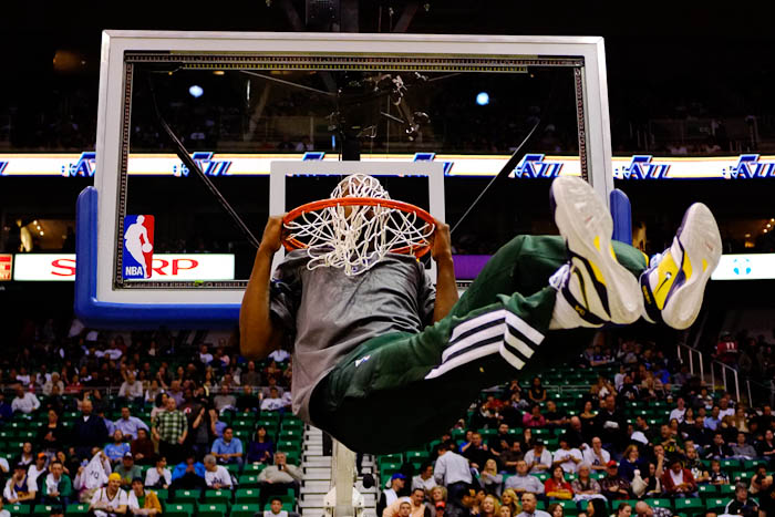 C.J. Miles pre-game ritual, Utah Jazz vs. Washington Wizards, NBA basketball at EnergySolutions Arena Friday, February 17, 2012 in Salt Lake City, Utah. Photo by Trent Nelson/The Salt Lake Tribune