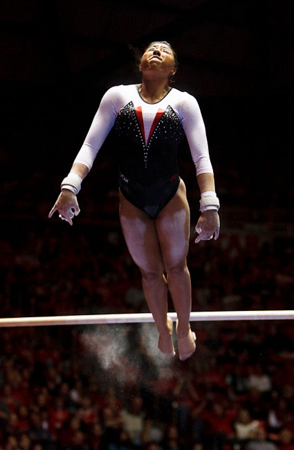 Kassandra Lopez on bars.jpg Kassandra Lopez on bars